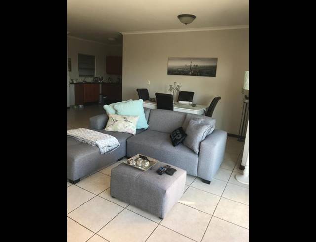 1 BEDROOM APARTMENT FOR SALE IN FOURWAYS